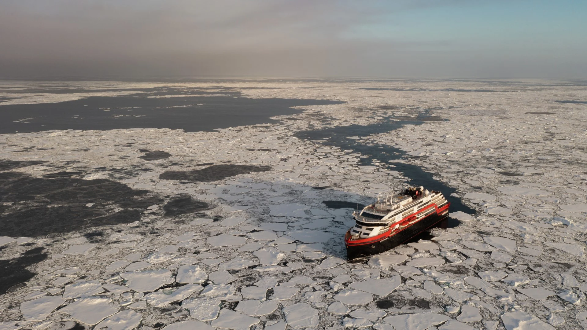 20210923-075544-nansen-in-ice-espen-mills-12858265-photo_espen_mills_1920