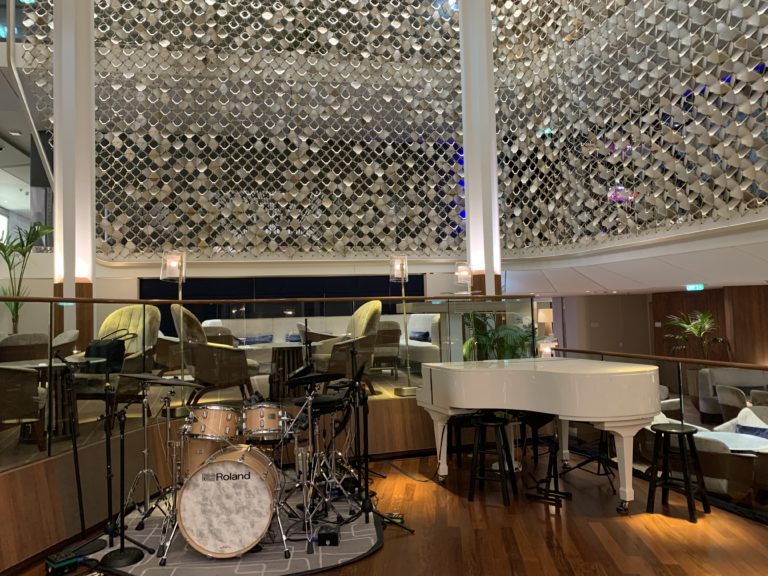 Luxury world cruise ship tours